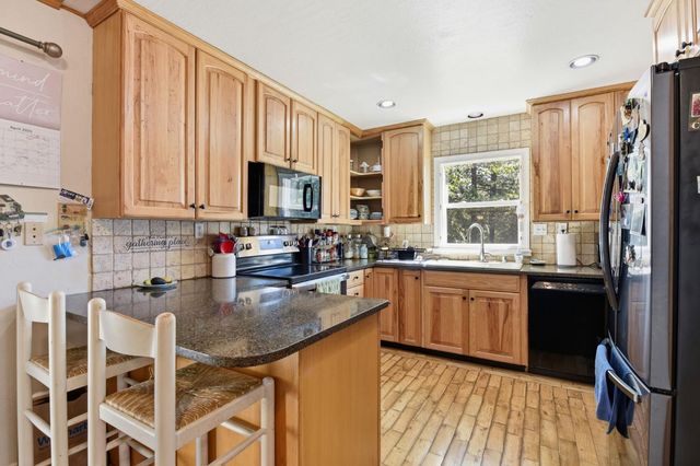 2440 Pleasant Valley Rd, Placerville, CA 95667