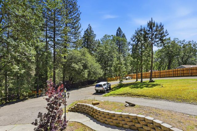 2440 Pleasant Valley Rd, Placerville, CA 95667