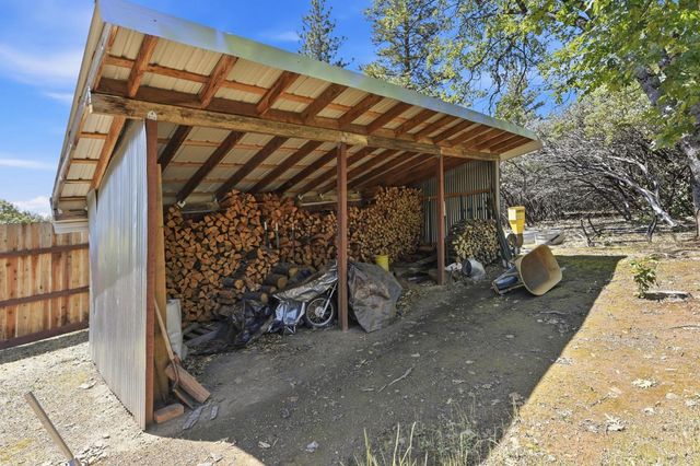 2440 Pleasant Valley Rd, Placerville, CA 95667