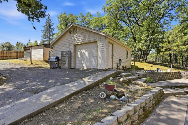 2440 Pleasant Valley Rd, Placerville, CA 95667