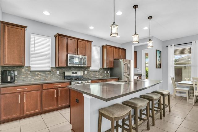 7238 MILESTONE DRIVE, Apollo Beach, FL 33572