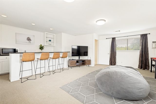 7757 Goforth Circle, Dallas, TX 75238