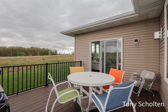 3352 Golden Eagle Way 47, Hudsonville, MI 49426