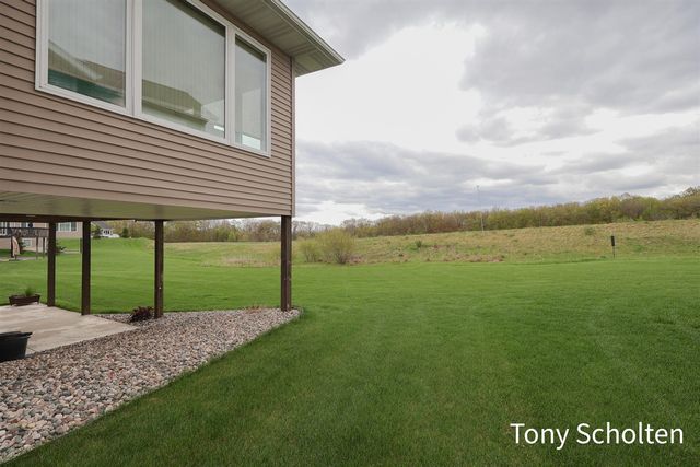 3352 Golden Eagle Way 47, Hudsonville, MI 49426