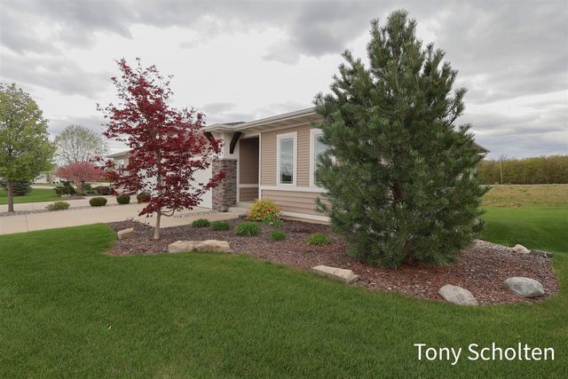 3352 Golden Eagle Way 47, Hudsonville, MI 49426