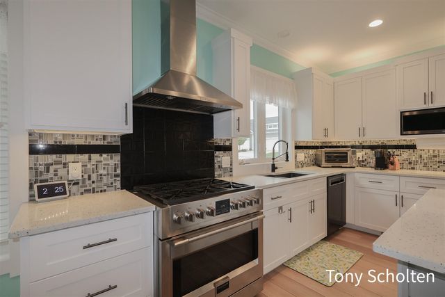 3352 Golden Eagle Way 47, Hudsonville, MI 49426