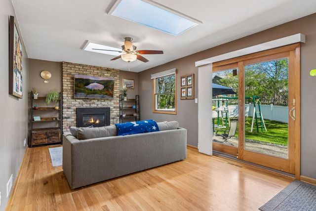 14240 Green View Court, Eden Prairie, MN 55346