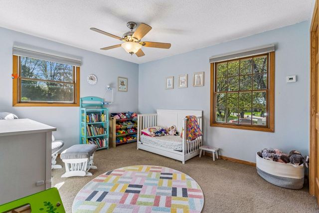 14240 Green View Court, Eden Prairie, MN 55346