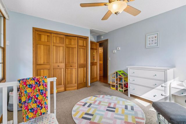 14240 Green View Court, Eden Prairie, MN 55346
