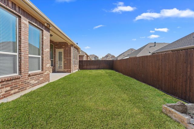 2314 Wind Meadow Lane, Lewisville, TX 75056