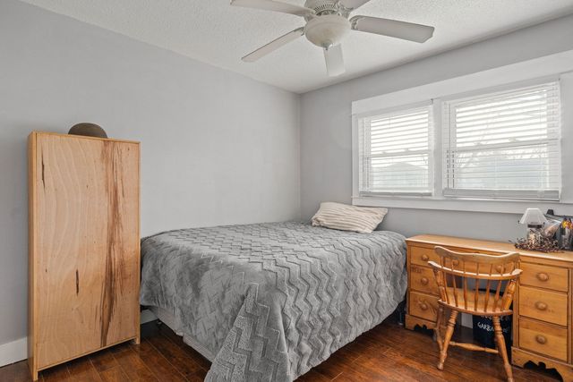 3071 S HAMPTON Drive, Bettendorf, IA 52722