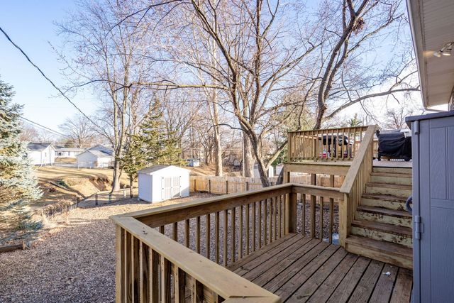 3071 S HAMPTON Drive, Bettendorf, IA 52722