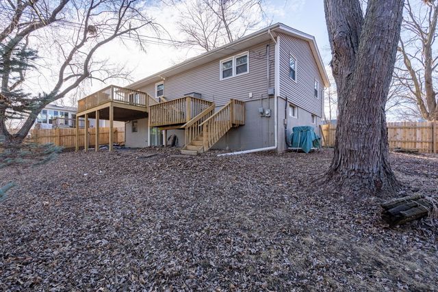 3071 S HAMPTON Drive, Bettendorf, IA 52722
