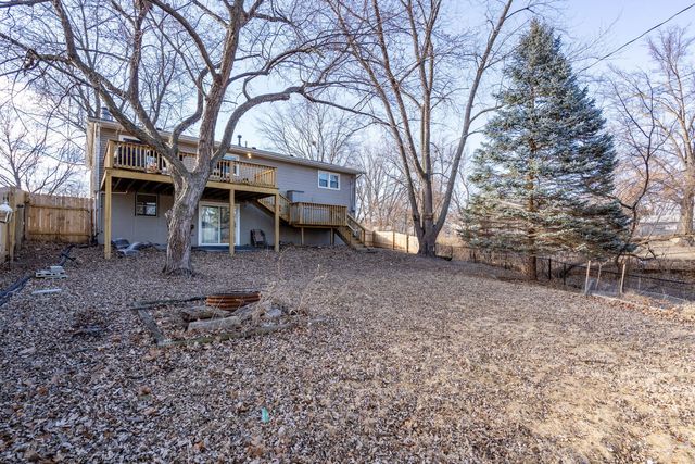 3071 S HAMPTON Drive, Bettendorf, IA 52722