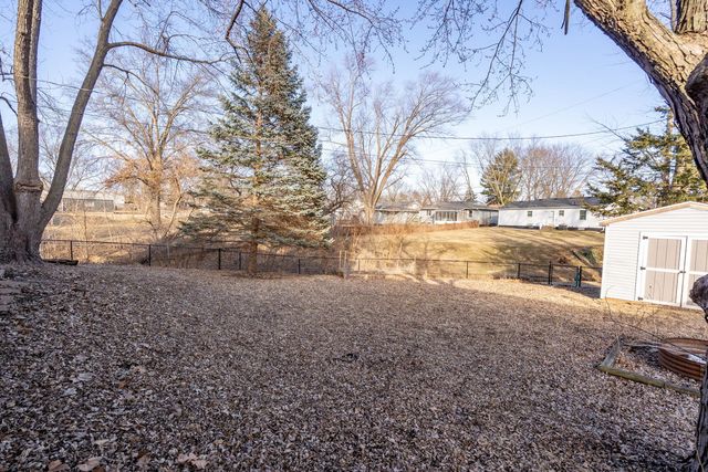 3071 S HAMPTON Drive, Bettendorf, IA 52722