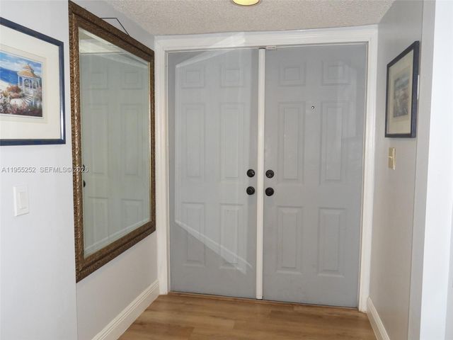 9331 NW 33rd Mnr, Sunrise, FL 33351