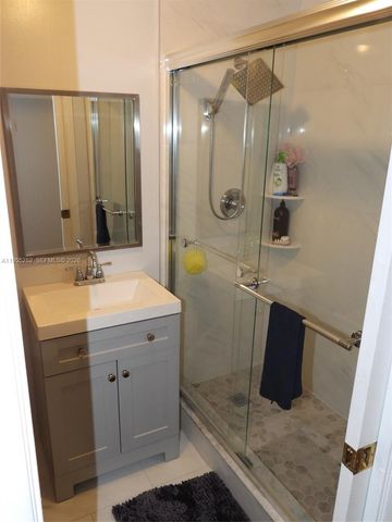 9331 NW 33rd Mnr, Sunrise, FL 33351