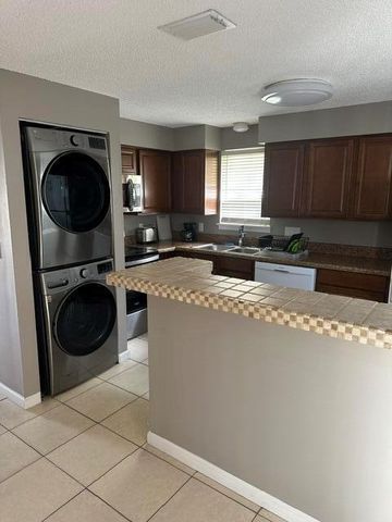 13454 OLD ENGLISHTOWN Road, Wellington, FL 33414