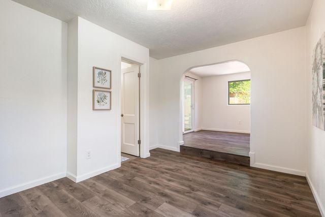 808 La Veta Drive NE, Albuquerque, NM 87108