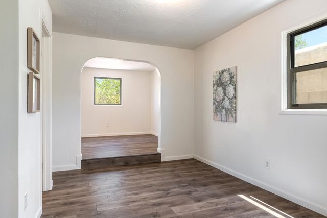 808 La Veta Drive NE, Albuquerque, NM 87108
