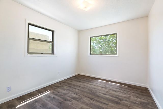 808 La Veta Drive NE, Albuquerque, NM 87108