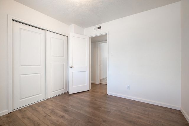 808 La Veta Drive NE, Albuquerque, NM 87108