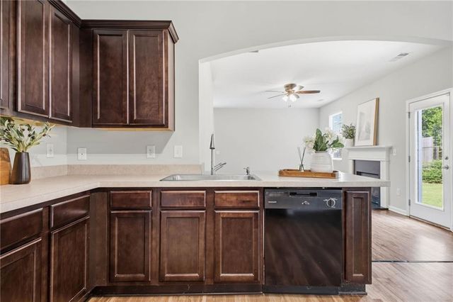 105 Comet Court, Dallas, GA 30157