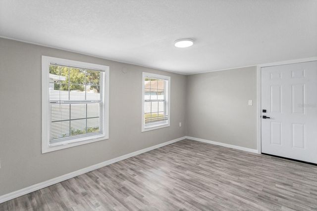 6802 W COMANCHE AVENUE, Tampa, FL 33634