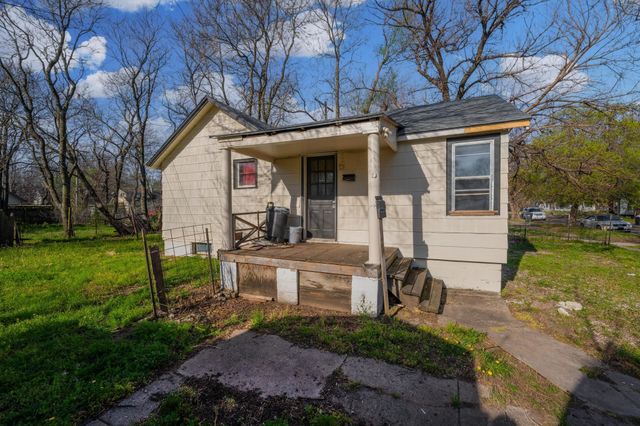 1219 E Bayley St, Wichita, KS 67211