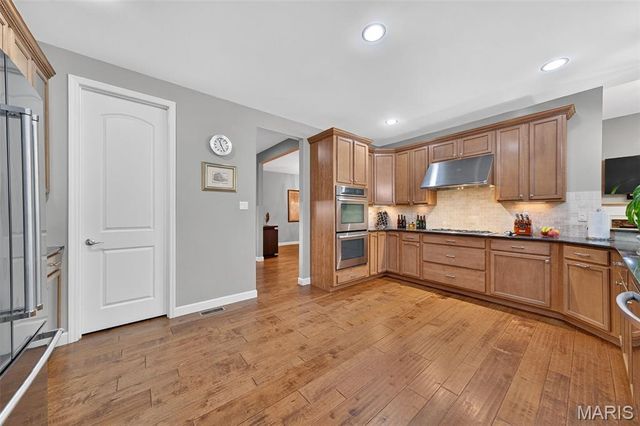 14623 Kendall Ridge Drive, Chesterfield, MO 63017