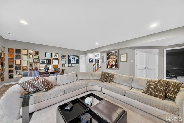 14623 Kendall Ridge Drive, Chesterfield, MO 63017