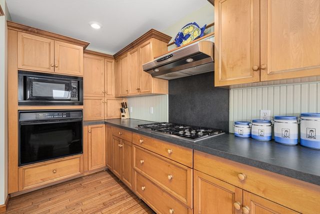 8 Stevens Landing, Portsmouth, RI 02872