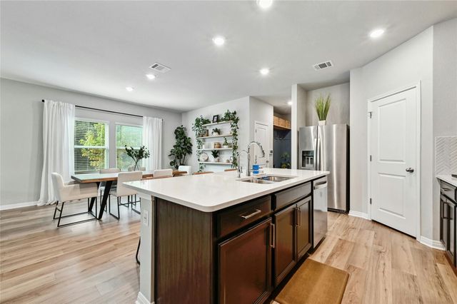 911 Bright Gemstone WAY, Austin, TX 78748