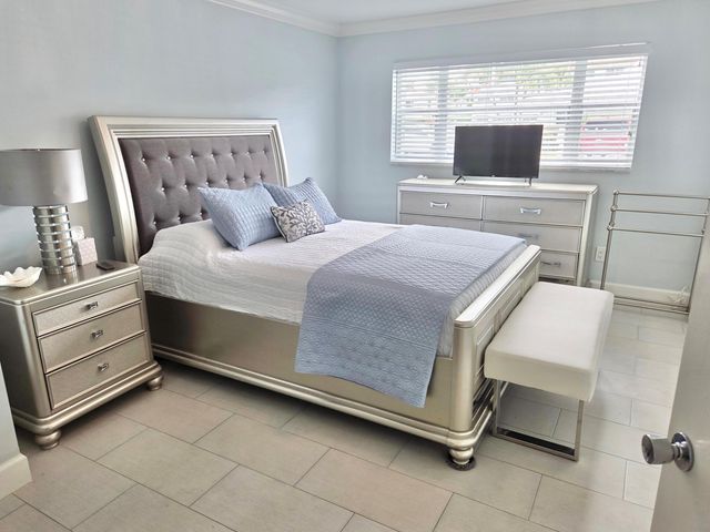 110 Shore Court 112b, North Palm Beach, FL 33408