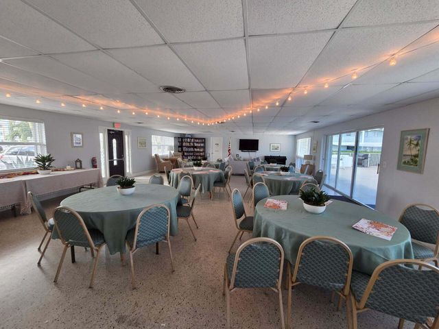 110 Shore Court 112b, North Palm Beach, FL 33408