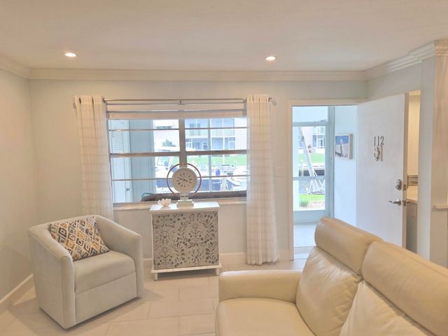 110 Shore Court 112b, North Palm Beach, FL 33408