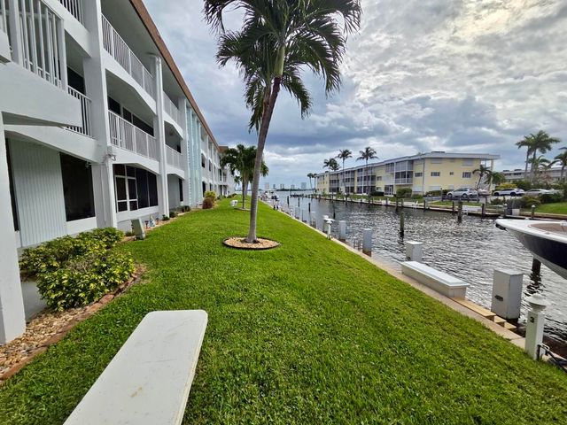 110 Shore Court 112b, North Palm Beach, FL 33408