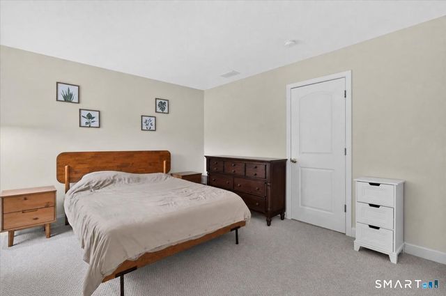15 Freedom Way 69, East Lyme, CT 06357