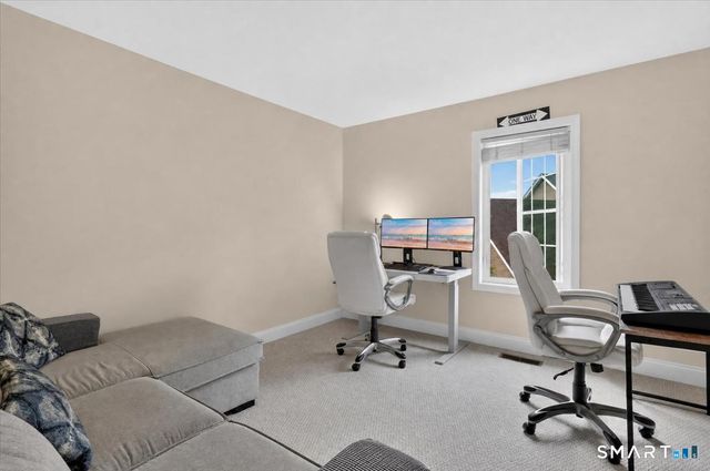 15 Freedom Way 69, East Lyme, CT 06357