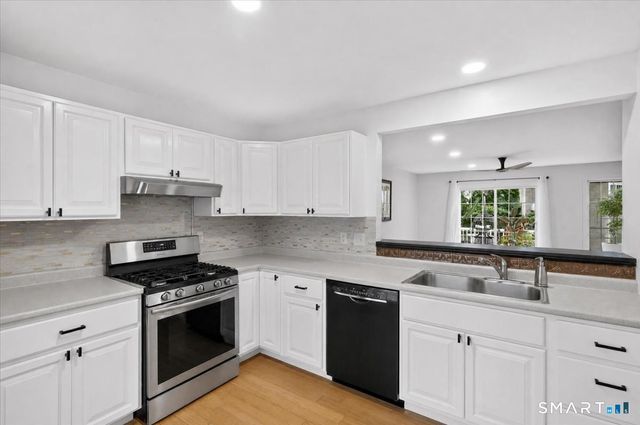 15 Freedom Way 69, East Lyme, CT 06357