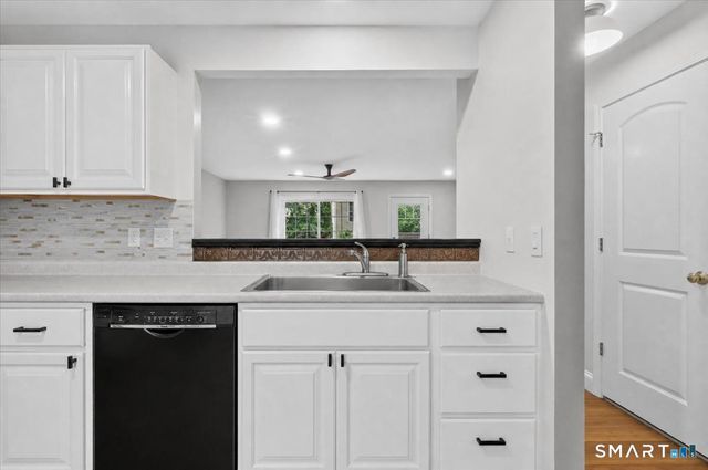 15 Freedom Way 69, East Lyme, CT 06357
