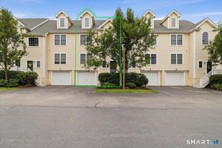 15 Freedom Way 69, East Lyme, CT 06357