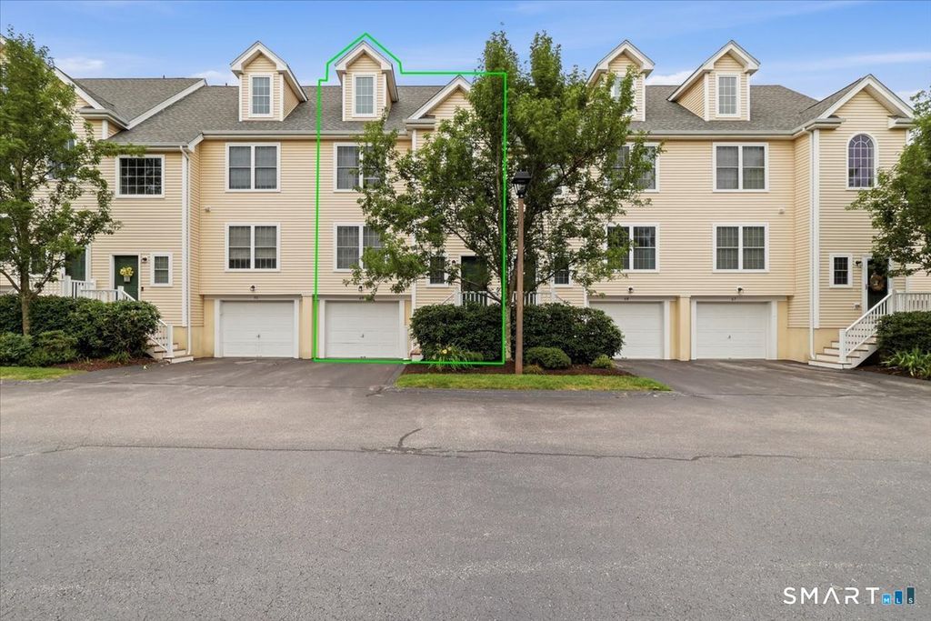 15 Freedom Way 69, East Lyme, CT 06357