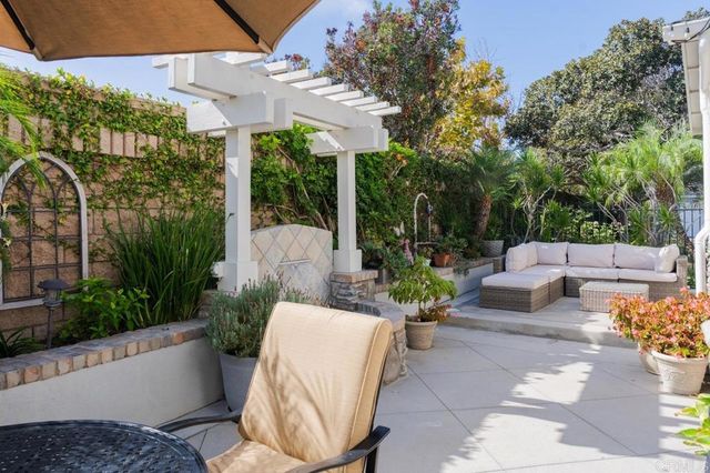 605 SALTGRASS Avenue, Carlsbad, CA 92011