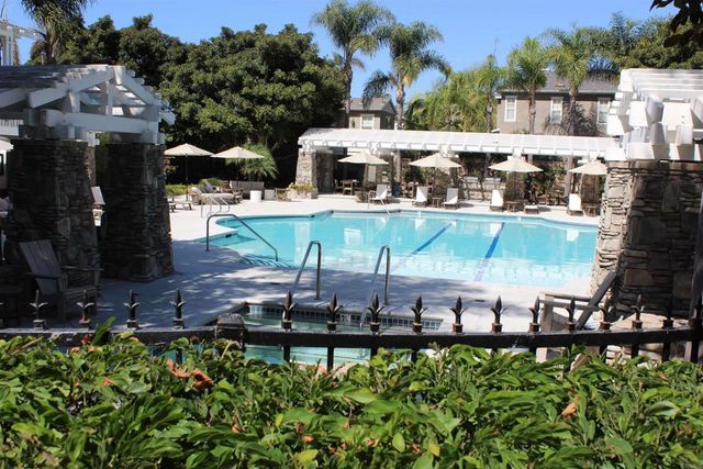 605 SALTGRASS Avenue, Carlsbad, CA 92011