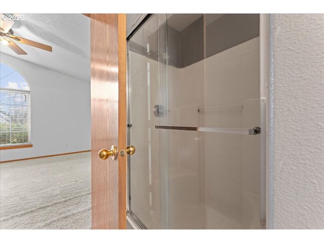 2931 Hollywood Dr Ne, Salem, OR 97305