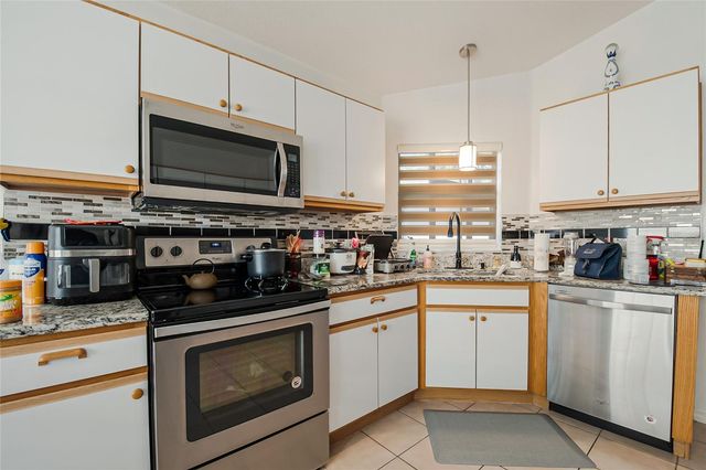 172 ACADIA DRIVE, Kissimmee, FL 34759