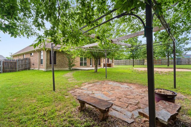 806 Marshall DR, Belton, TX 76513
