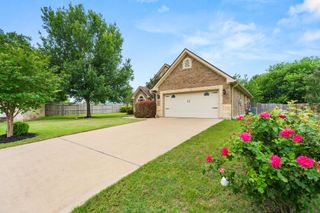 806 Marshall DR, Belton, TX 76513