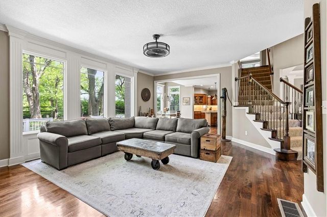 15902 W 161st Street, Olathe, KS 66062